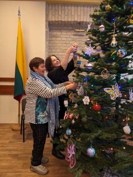 Kučių ir kalėdų tradicijos tautinių bendrijų namuose